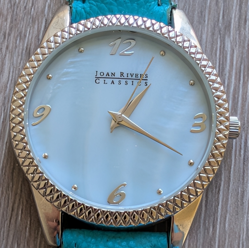 Joan Rivers Classics Collection Watch In Working Condition - Picture 1 of 8